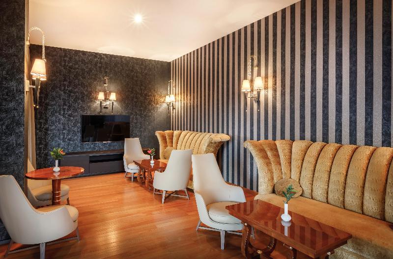 Remisens Casa Rosa - Hotel Metropol Annexe 포르토로즈 외부 사진