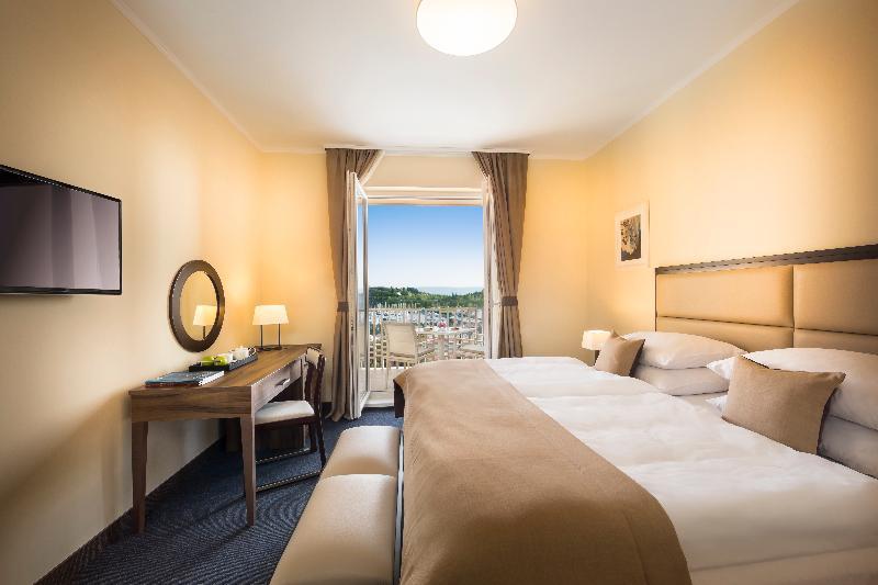Remisens Casa Rosa - Hotel Metropol Annexe 포르토로즈 외부 사진